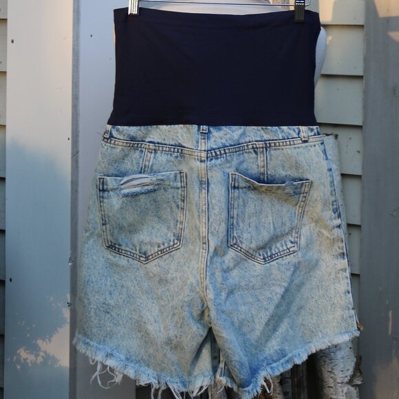Pinkblush Light Blue Jean Shorts - Picture 4 of 7